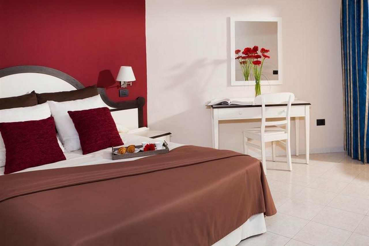 Apartamentos Marino Tenerife Costa Del Silencio Buitenkant foto